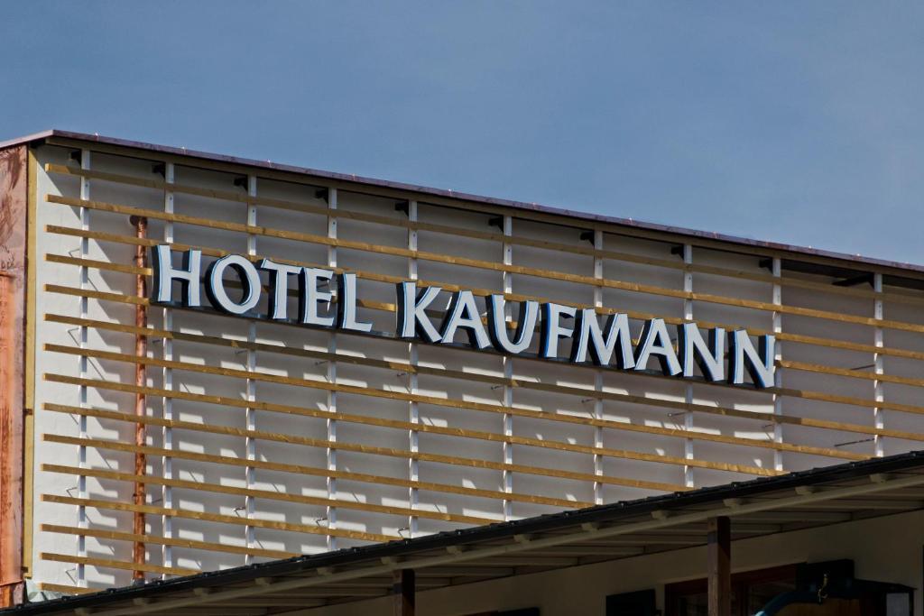 Hotel Kaufmann รอสเฮาป์เทิน ภายนอก รูปภาพ